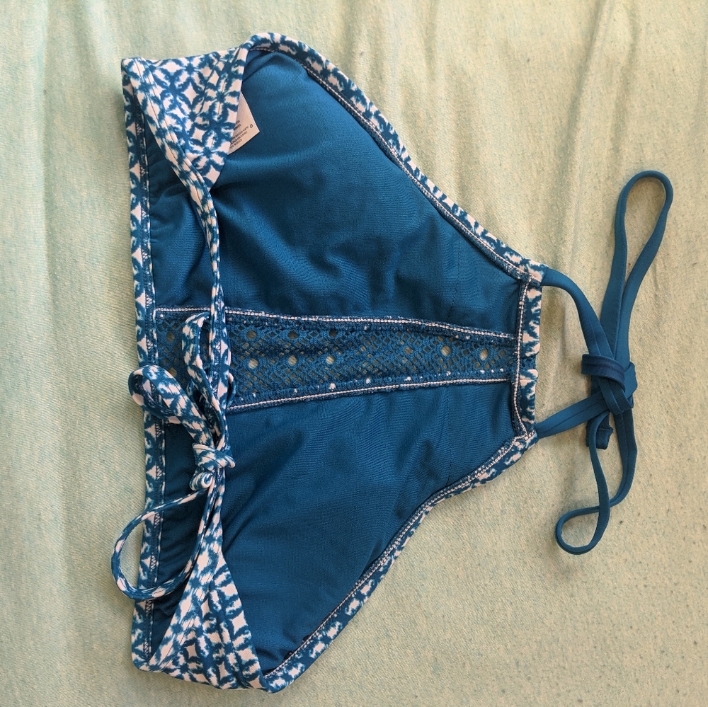XL Blue and White Halter Top Bathing Suit - Picture 5 of 16